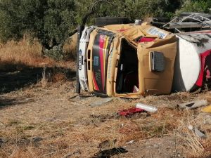 İzmir’de vidanjör devrildi: 1 yaralı