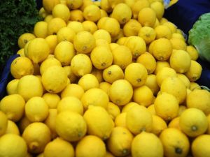 Fiyatı en fazla artan ürün limon, azalan domates oldu