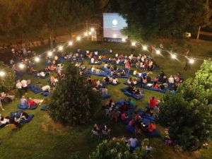 Açık hava sinema günlerinde Kemal Sunal anıldı
