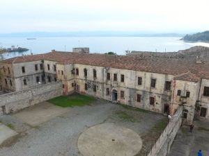 Ümit Besen ve Pamela Tarihi Sinop Cezaevinde sahneye çıkacak