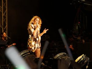 Kdz. Ereğli’de Hadise ve Murat Boz rüzgarı