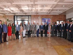 EGİAD iş dünyası Tunç Soyer ile buluştu