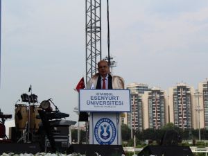 Türkiye’de bir ilk: Rektörden rektöre diploma takdimi