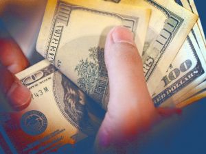 Dolar/TL 5,70’in altına indi