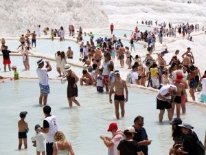 Pamukkale’ye giriş ücretlerine yüzde 20 zam yapılacak