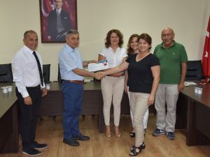 Didim’de dil kursuna katılanlar belgelerini aldı