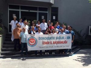 Sağlık çalışanlarından bantlı tepki