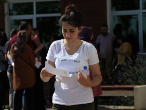 Denizli’de 16 bin aday KPSS’de ter döktü