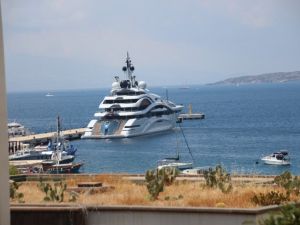 Katar emirinin 300 milyon dolar değerindeki yüzen sarayı Bodrum’da