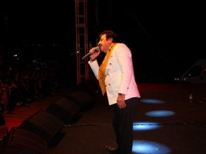 Ünlü Şair ve bestekar Cide’de konser verdi