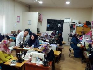 Hisarcık’ta Zikzak Makine Nakışları Kursu