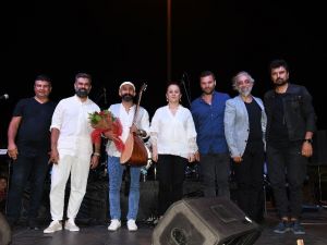 Grup Mecaz’dan unutulmaz gece