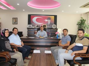 Kula’da taşımalı 900 öğrenci için taşıma ve yemek ihalesi yapıldı