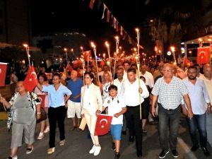 Çeşme, Ata’sını coşkuyla selamlıyor