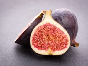 İngiliz Kraliyet ailesinin gözdesi taze siyah incirin ihracatı başlıyor