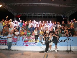 10 bin kişilik ziyafete 16 ödüllü kapanış