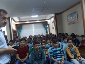 Yaz Kur’an Kursu öğrencilerine şehitlik anlatıldı