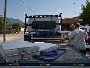 Yunusemre yaraları sarıyor