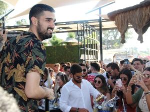 İdo taburcu olur olmaz sahnelere döndü