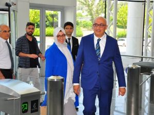 Manisa CBÜ Rektörlüğüne atanan Prof. Dr. Ahmet Ataç göreve başladı