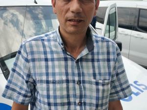 Polis memuru, sanatçı Mustafa Yıldızdoğan’a benzerliği ile dikkat çekiyor