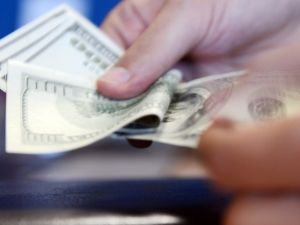 Dolar, düşüşünü hızlandırdı