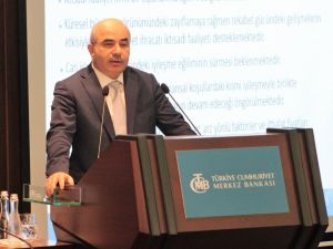 TCMB Başkanı Uysal, enflasyon tahminlerini açıkladı
