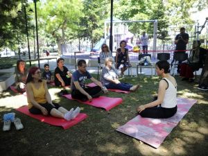 Şeker hastalığından ameliyatla kurtuldular, yoga yapıp ilaçlarını çöpe attılar
