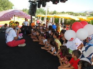 Salihli çocuk karnavalıyla şenlendi