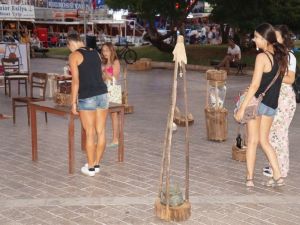 “Biz Atık Değiliz” sergisine yoğun ilgi