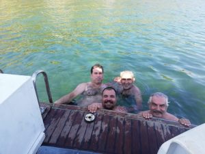 Sinemanın ünlü ismi 10 yıl sonra denize girdi