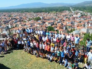 Simav’daki yaz Kur’an kurslarında mezuniyet coşkusu