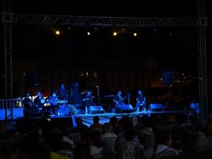 Çiğli’de Sahne Trockyablues’un