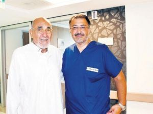 Kanser tanısı konan Cezayirli hasta şifayı Türkiye’de buldu