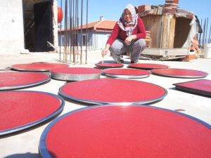 Sarıgöl’de evlerin üstü kırmızıya büründü