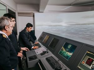 Öğrenciler denizcilik sektörüne tam donanımlı hazırlanıyor