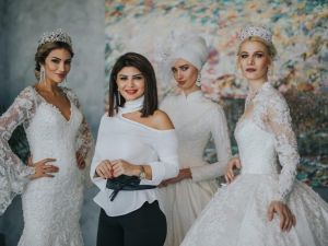 İzmirli tasarımcı Naeem Khan Moda Haftasına katılacak
