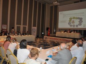 Meral Karaaslan: "Kırtasiye ürünlerine gümrük aşamasında denetimler uyguluyoruz"