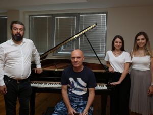 PAÜ dünyaca ünlü piyano uzmanını ağırladı