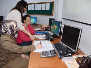 Aliağa Tüpraş Halk Eğitim Merkezi meslek kazandırmaya devam ediyor