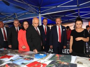 Pamukkale Belediyesi’nden ‘Şehit ve Devlet Büyükleri Emanetleri’ sergisi