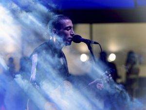 Can Bonomo Grup Gündoğarken ile birlikte sevenleriyle buluştu