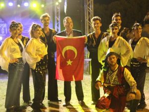 Balıkesirliler gecesinde renkli görüntüler