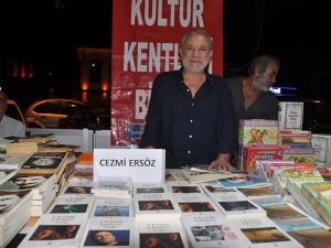 Cezmi Ersöz Kuşadası’nda okurlarıyla buluştu
