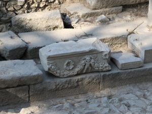 Thyateira kazılarında tapınak ortaya çıkarıldı