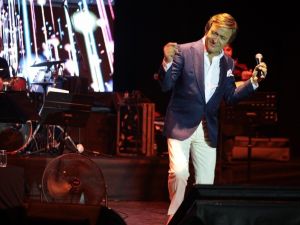 Erol Evgin, Sapanca sahnesinde