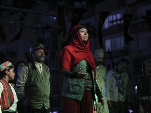 ‘Anadolu Kadınları’ oyununa yoğun ilgi