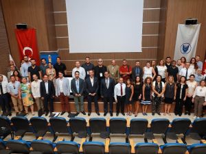 İş ve akademi dünyasını bir araya getiren konferans