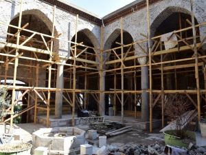 Tarihi Ulucami’de restorasyon devam ediyor
