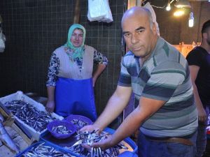 Simav balık pazarındaki tezgâhlar doldu, ancak fiyatlarda beklenen düşüş görülmedi